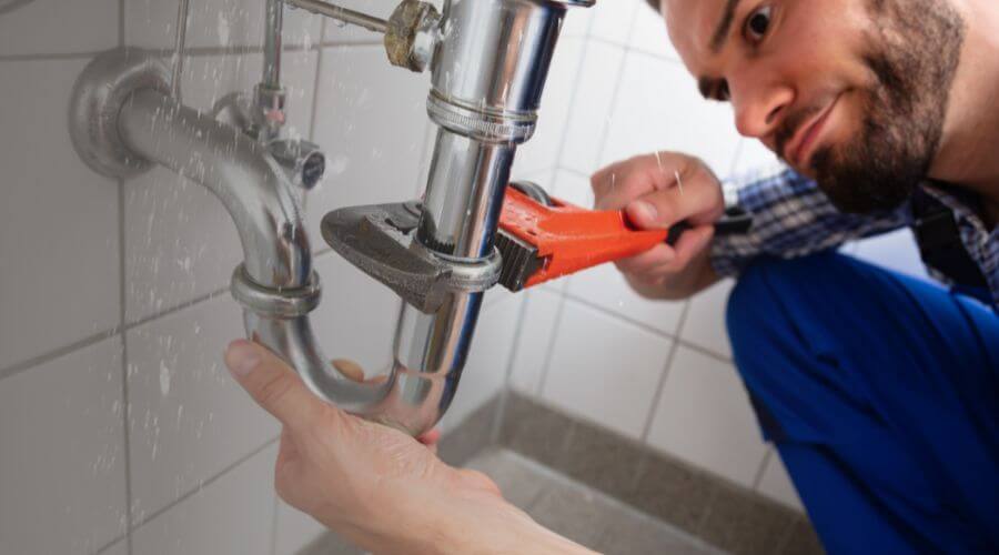 Professional same day plumber services in Victoria, VA